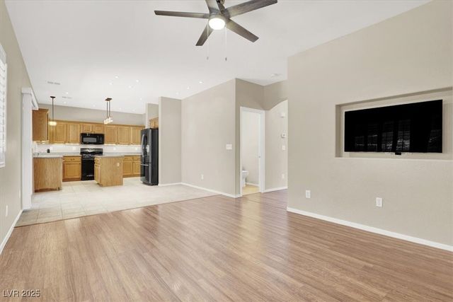 636 Pacific Cascades Drive, Henderson, NV 89012