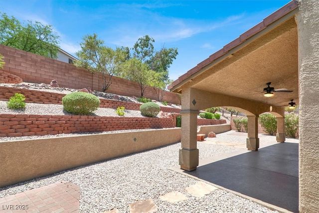 636 Pacific Cascades Drive, Henderson, NV 89012