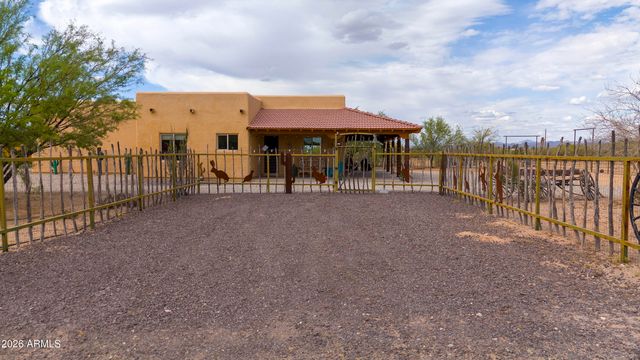 50812 N 453RD Avenue, Wickenburg, AZ 85390