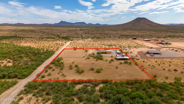50812 N 453RD Avenue, Wickenburg, AZ 85390