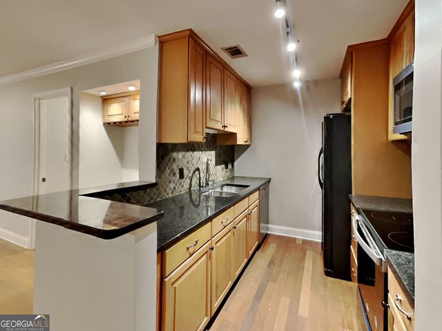 1202 Pine Heights Drive NE, Atlanta, GA 30324