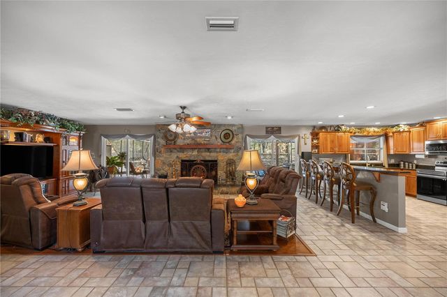 19 NORTHERN DANCER DRIVE, Ocala, FL 34482