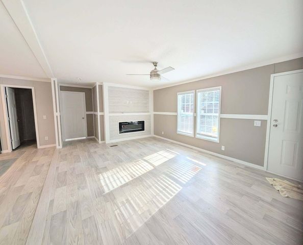 208 Shannon Road, Walterboro, SC 29488