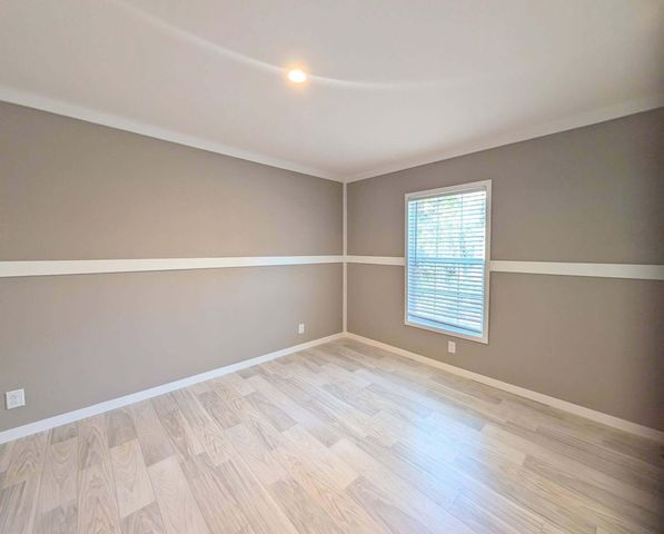 208 Shannon Road, Walterboro, SC 29488