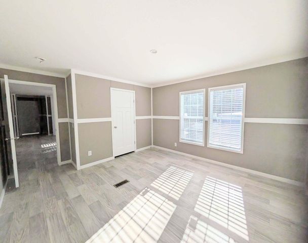 208 Shannon Road, Walterboro, SC 29488