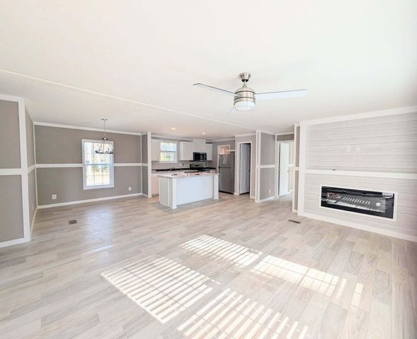 208 Shannon Road, Walterboro, SC 29488