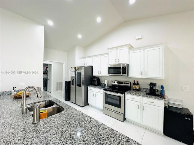 1137 NE 4th PL, Cape Coral, FL 33909