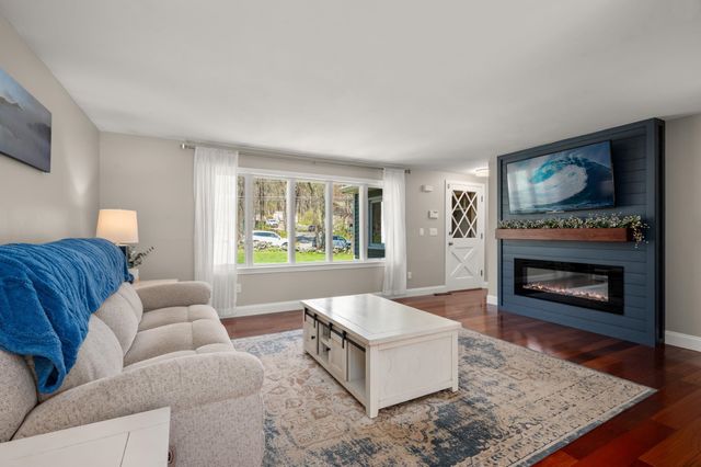 30 Morrison Road, Windham, NH 03087