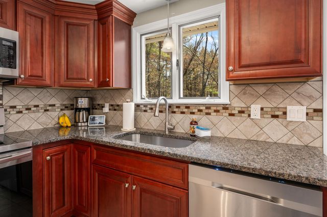 30 Morrison Road, Windham, NH 03087