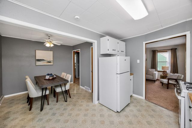 4114 56th Street, Des Moines, IA 50310