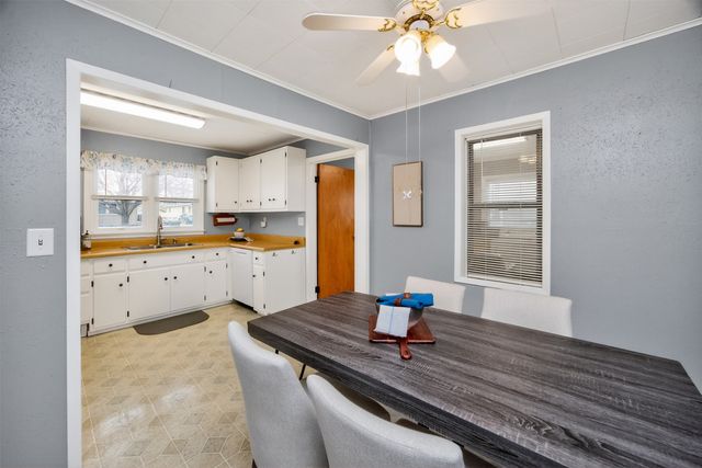 4114 56th Street, Des Moines, IA 50310