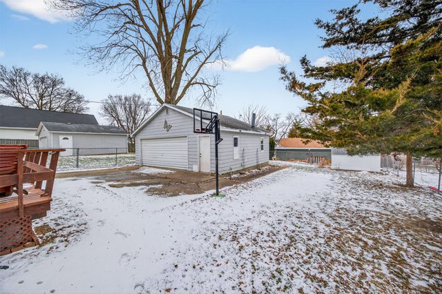 4114 56th Street, Des Moines, IA 50310