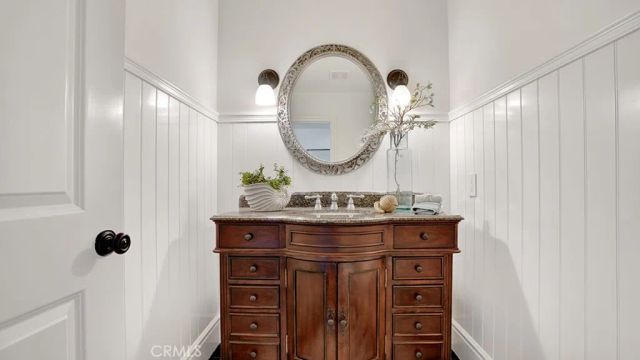 2 Land Fall Court, Newport Beach, CA 92663