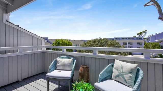 2 Land Fall Court, Newport Beach, CA 92663