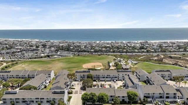 2 Land Fall Court, Newport Beach, CA 92663