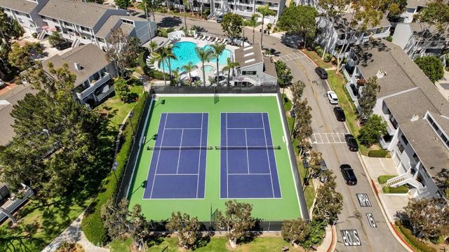 2 Land Fall Court, Newport Beach, CA 92663