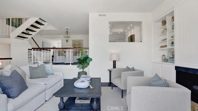 2 Land Fall Court, Newport Beach, CA 92663