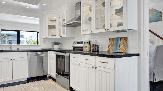 2 Land Fall Court, Newport Beach, CA 92663