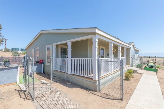 34715 Empty Saddle, Hemet, CA 92544