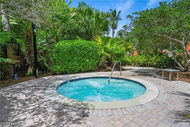 9098 Capistrano ST S 7103, Naples, FL 34113