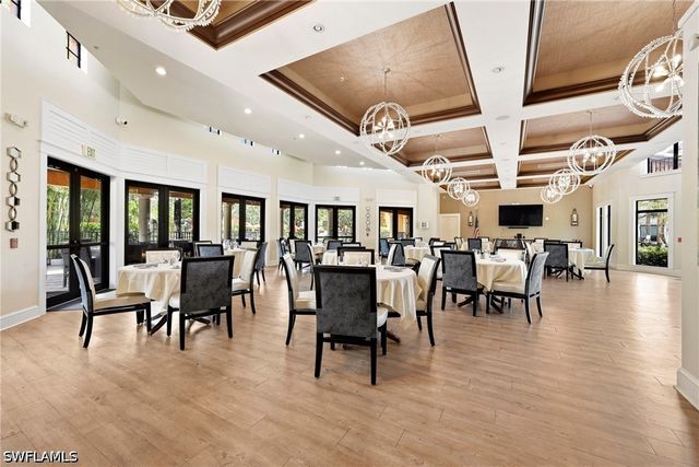 9098 Capistrano ST S 7103, Naples, FL 34113
