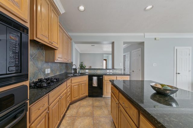 2945 Sandcastle Lane, Houston, TX 77057