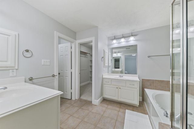 2945 Sandcastle Lane, Houston, TX 77057