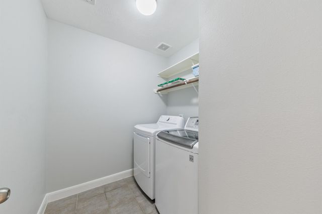 2945 Sandcastle Lane, Houston, TX 77057