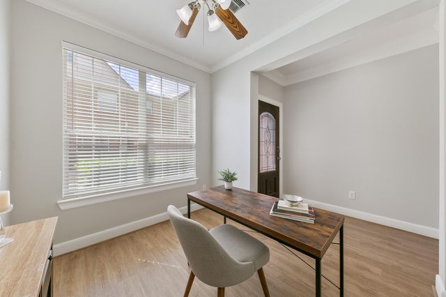 2945 Sandcastle Lane, Houston, TX 77057