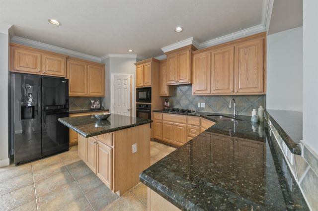 2945 Sandcastle Lane, Houston, TX 77057