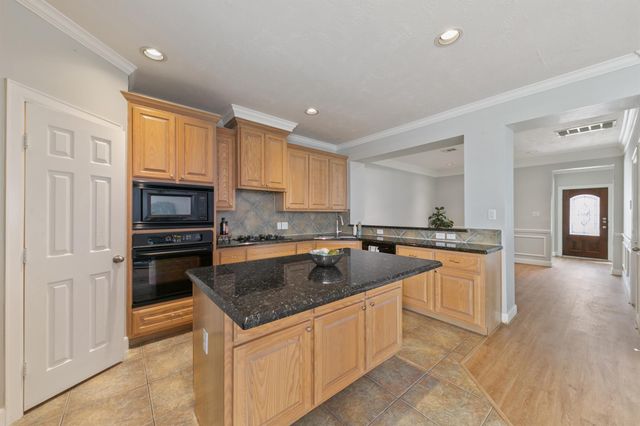 2945 Sandcastle Lane, Houston, TX 77057