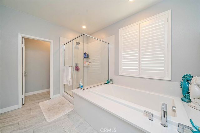 2620 Santa Fiora Drive, Corona, CA 92882