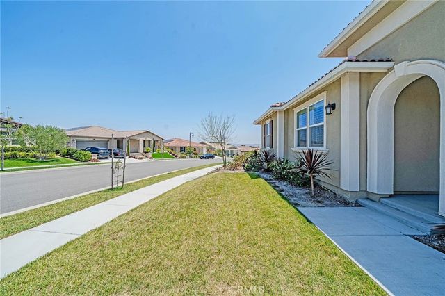 2620 Santa Fiora Drive, Corona, CA 92882