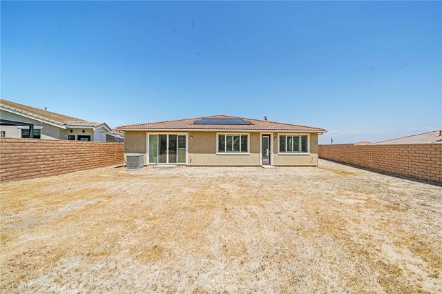 2620 Santa Fiora Drive, Corona, CA 92882