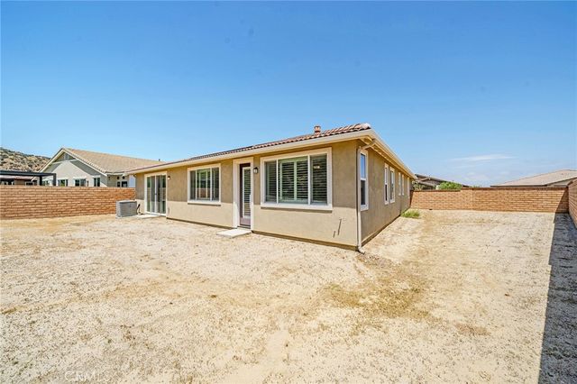 2620 Santa Fiora Drive, Corona, CA 92882