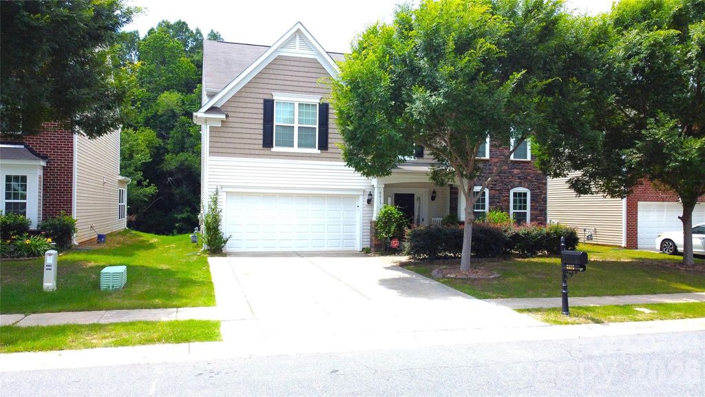 6615 Coral Rose Road, Charlotte, NC 28277