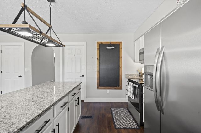 4169 Demorest Cove Court, Grove City, OH 43123