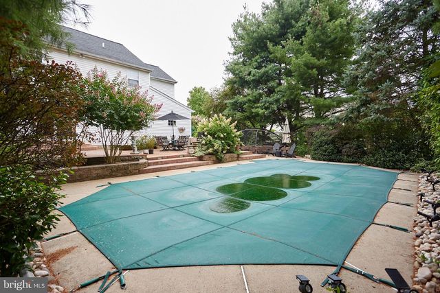 704 CAMPUS DR, Perkasie, PA 18944