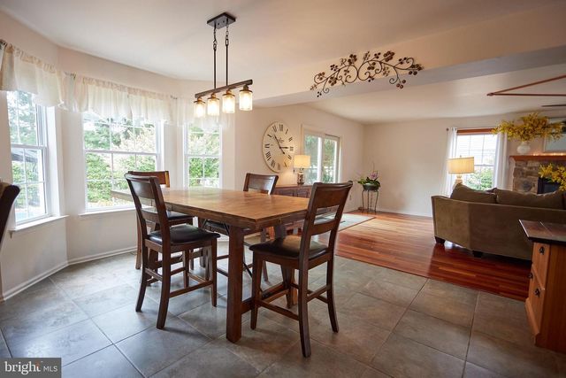 704 CAMPUS DR, Perkasie, PA 18944