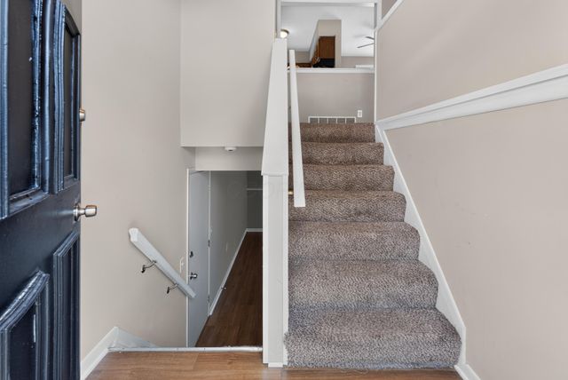798 Orchard Glen, Columbus, OH 43228