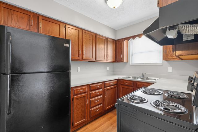 798 Orchard Glen, Columbus, OH 43228