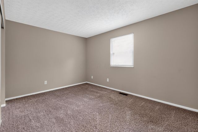 798 Orchard Glen, Columbus, OH 43228