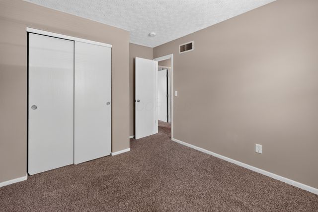 798 Orchard Glen, Columbus, OH 43228