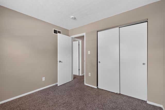 798 Orchard Glen, Columbus, OH 43228