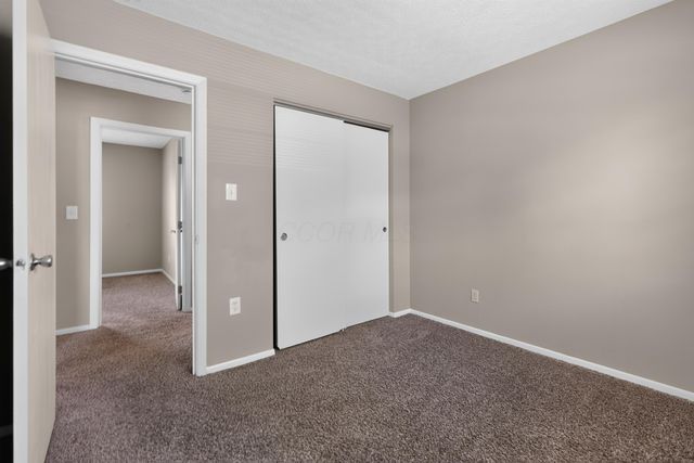 798 Orchard Glen, Columbus, OH 43228
