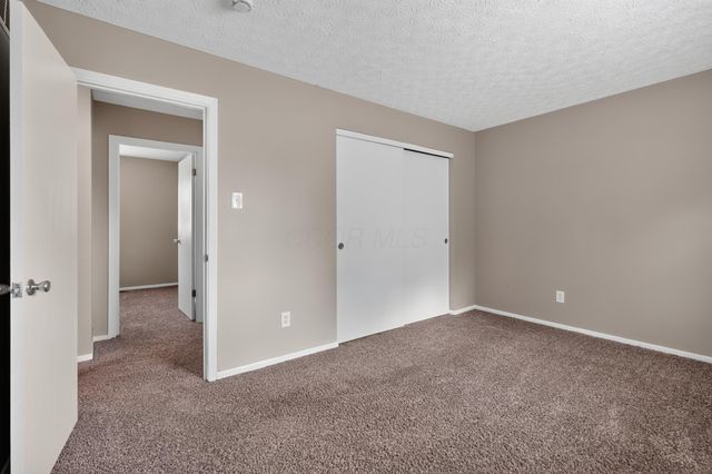 798 Orchard Glen, Columbus, OH 43228