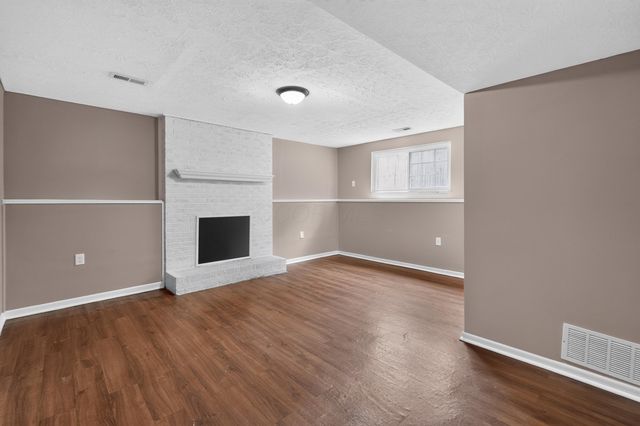 798 Orchard Glen, Columbus, OH 43228