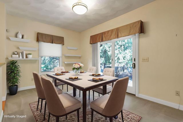 6050 Kentigern Court S, Dublin, OH 43017