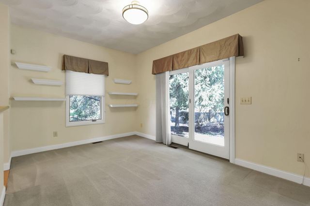 6050 Kentigern Court S, Dublin, OH 43017