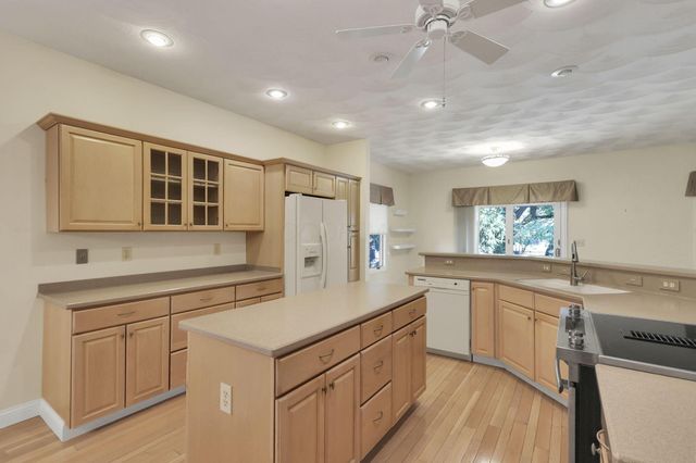 6050 Kentigern Court S, Dublin, OH 43017